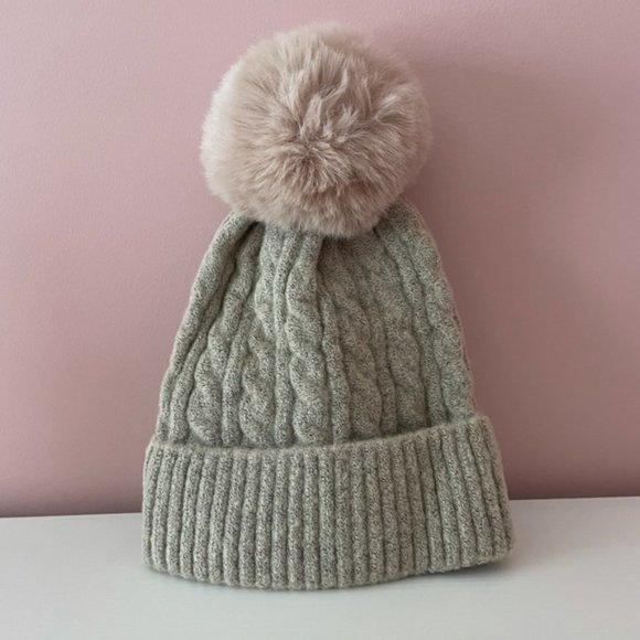 Pom Pom Fashion Warm Knitted Hat main image 5